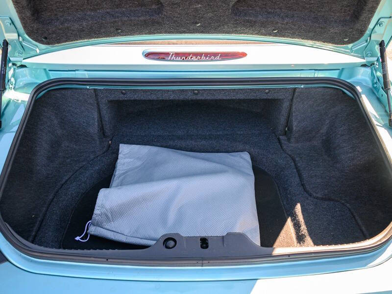 2002 Ford Thunderbird Deluxe