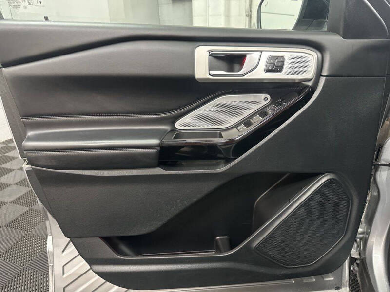 2022 Ford Explorer Platinum