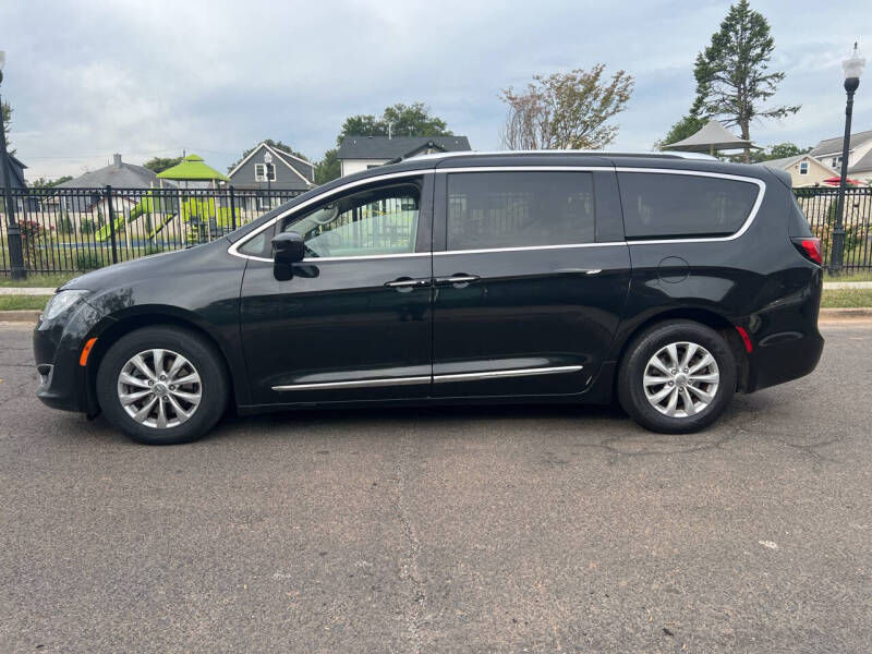 2018 Chrysler Pacifica Touring L