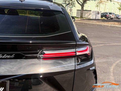 2022 Lamborghini Urus