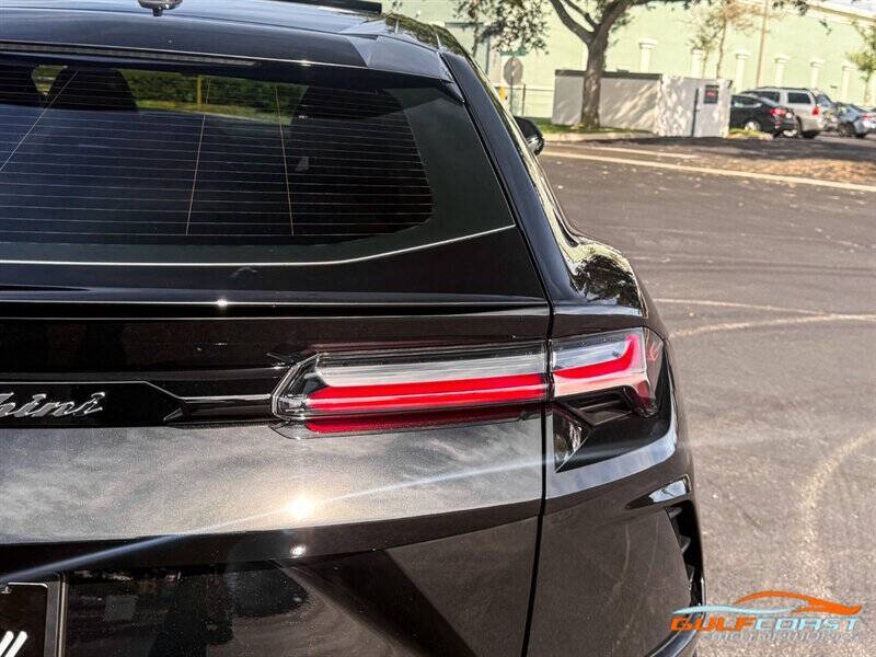 2022 Lamborghini Urus