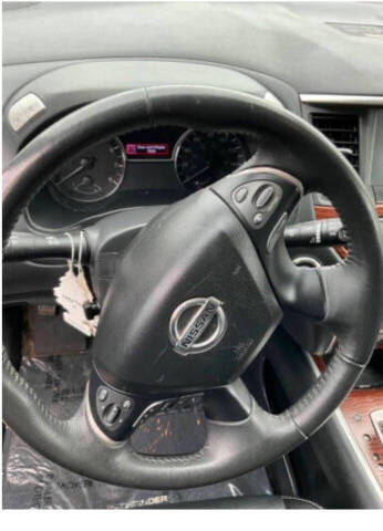 2017 Nissan Pathfinder SL