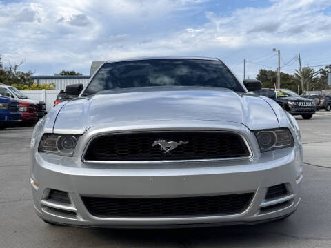 2014 Ford Mustang V6