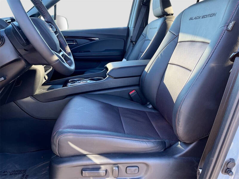 2025 Honda Ridgeline Black Edition