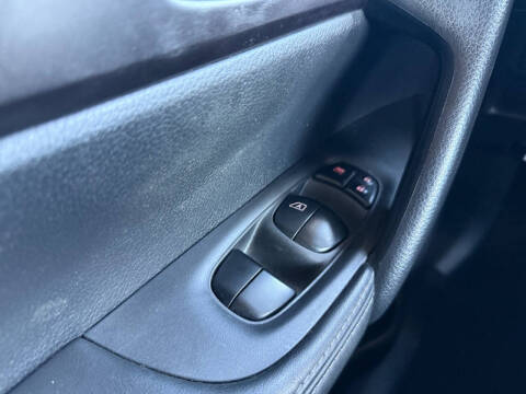 2017 Nissan Rogue Sport S