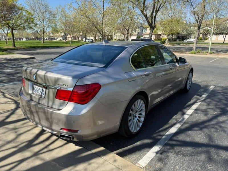 2012 BMW 7 Series 750i