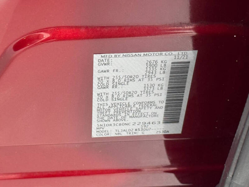 2022 Nissan Pathfinder SL