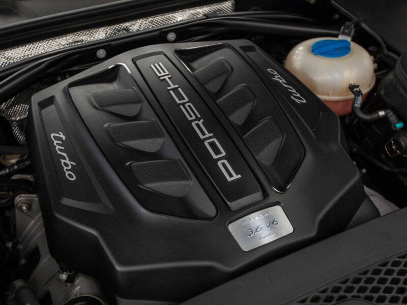 2017 Porsche Macan