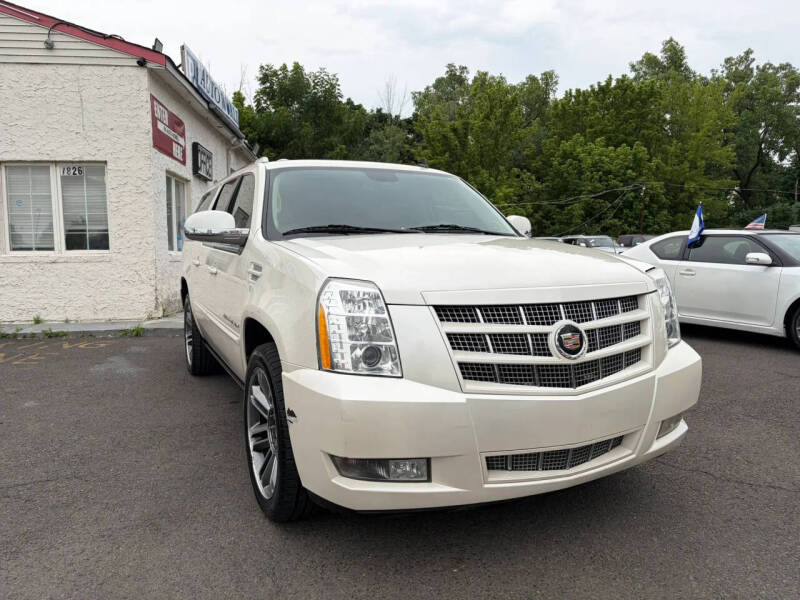 2013 Cadillac Escalade ESV Premium