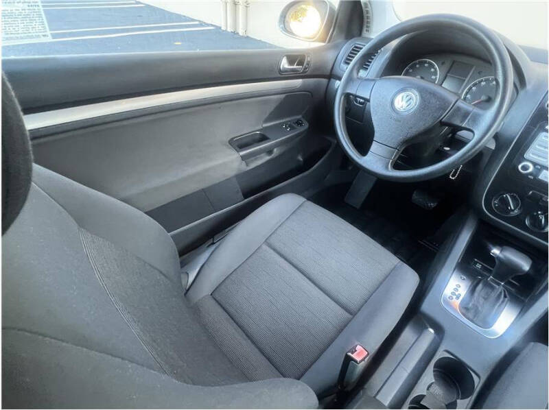 2009 Volkswagen Rabbit S PZEV