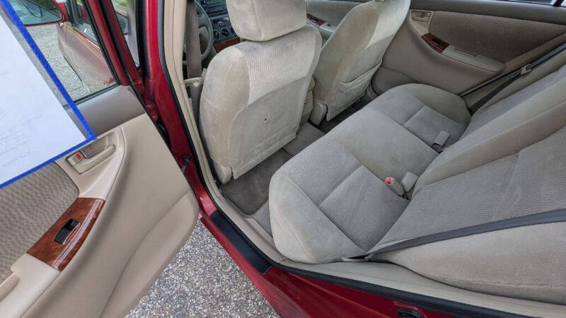 2005 Toyota Corolla LE