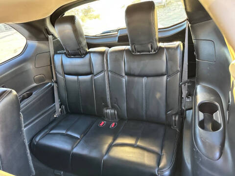 2017 Nissan Pathfinder SL