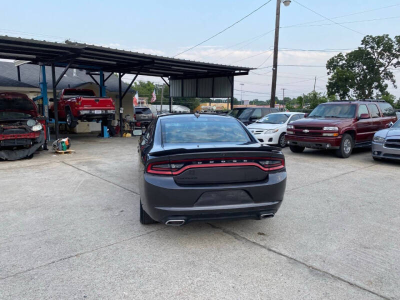 2017 Dodge Charger SXT
