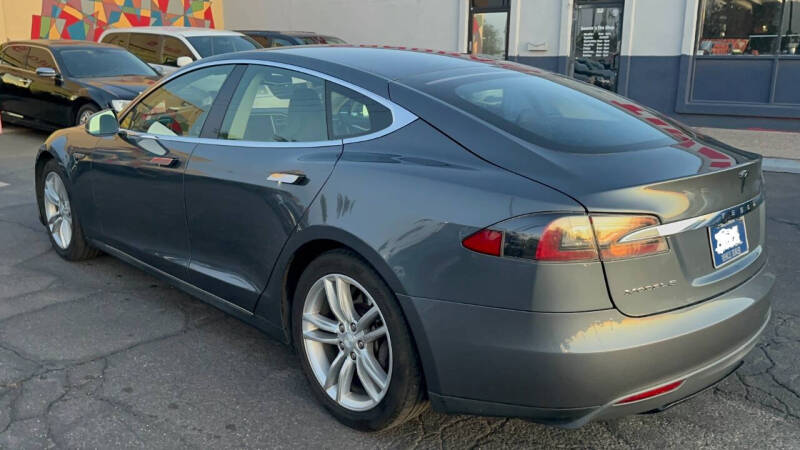 2013 Tesla Model S