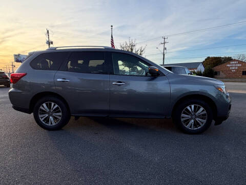 2020 Nissan Pathfinder SV
