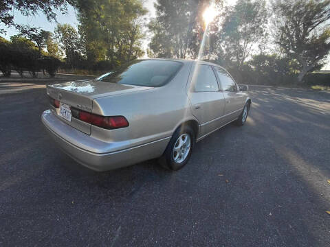 1999 Toyota Camry