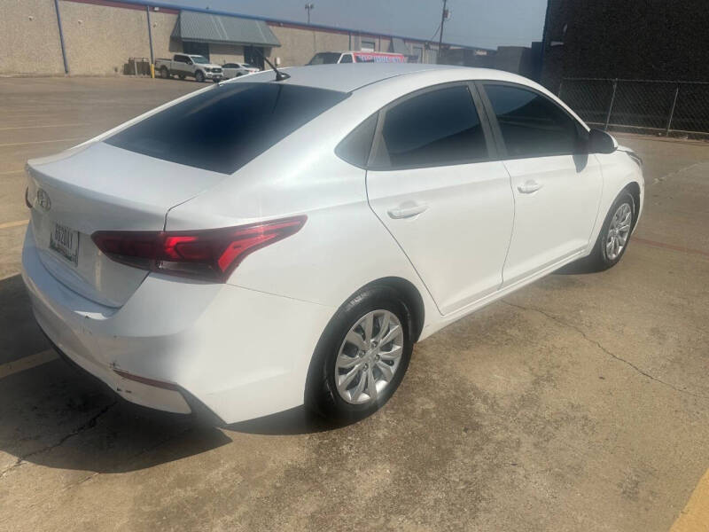 2019 Hyundai Accent SE