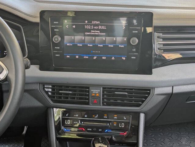 2025 Volkswagen Jetta SE