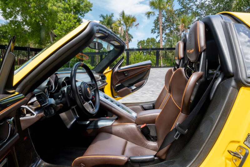 2015 Porsche 918 Spyder