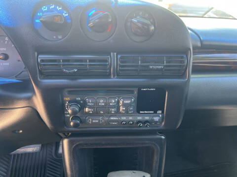1999 Chevrolet Monte Carlo LS