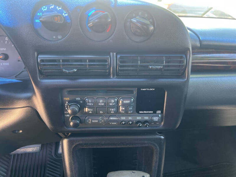 1999 Chevrolet Monte Carlo LS
