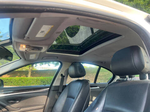 2014 BMW 5 Series 528i