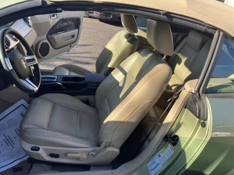 2005 Ford Mustang V6 Premium