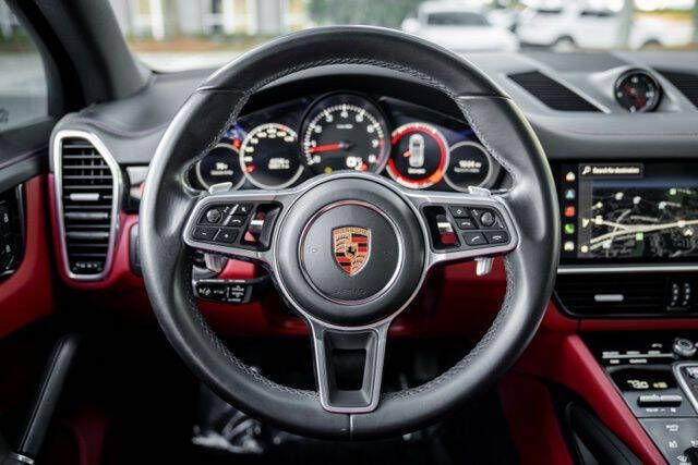 2023 Porsche Cayenne Platinum Edition