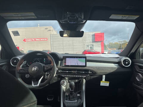 2025 Alfa Romeo Tonale Hybrid Intensa