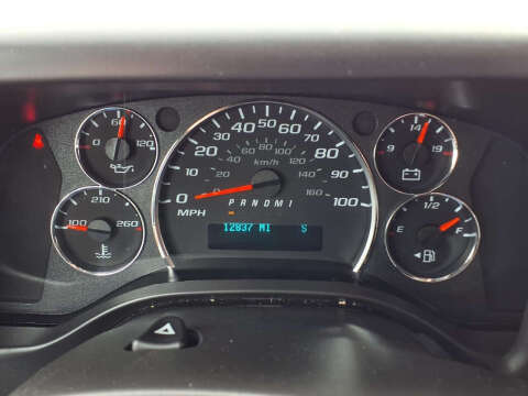 2025 Chevrolet Express LT 3500
