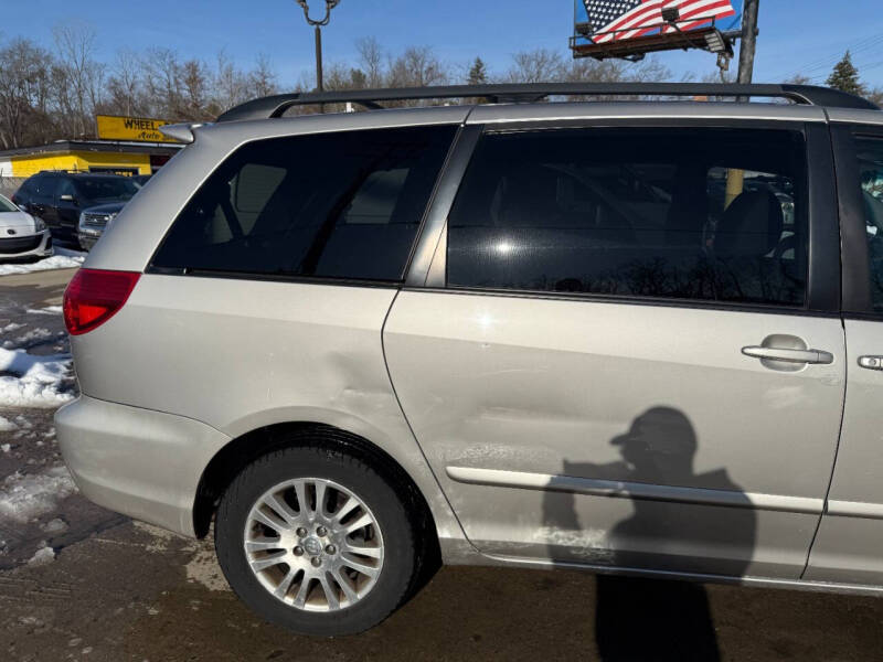 2009 Toyota Sienna XLE