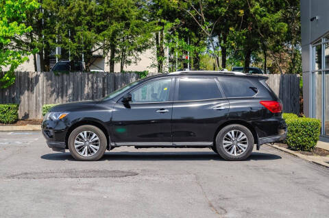 2017 Nissan Pathfinder SV