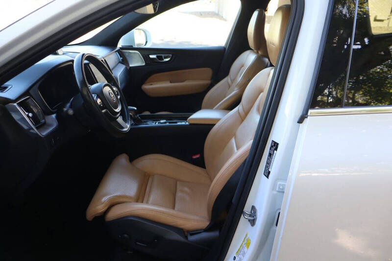 2019 Volvo XC60 T5 Inscription