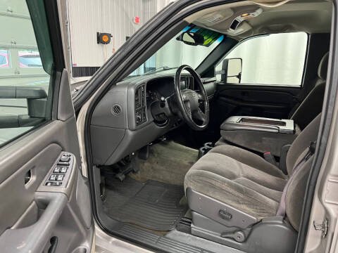 2005 Chevrolet Silverado 3500 LS