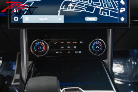 2023 Land Rover Range Rover P400 SE