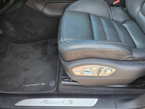 2023 Porsche Macan S