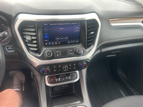 2020 GMC Acadia SLE