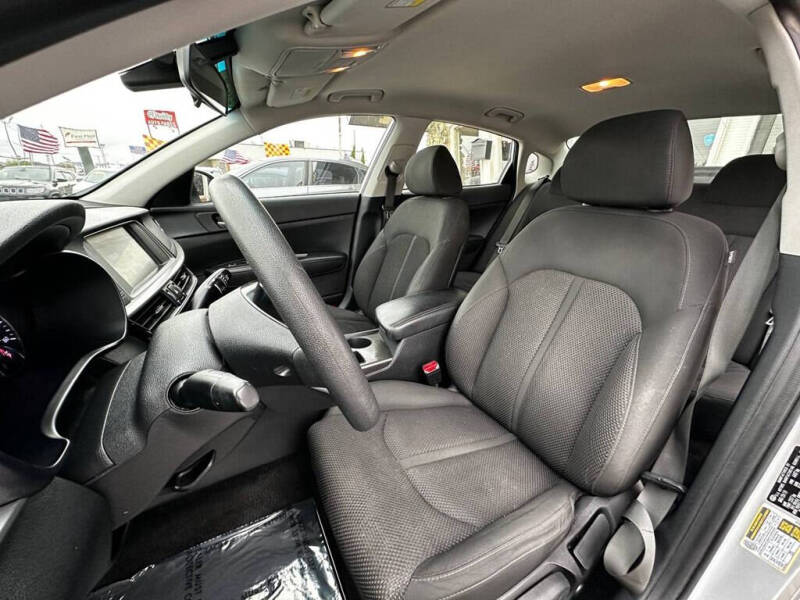 2019 Kia Optima LX