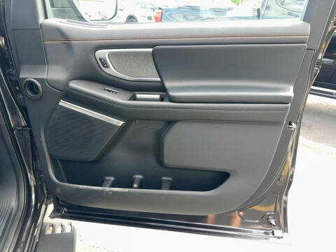 2025 Ford Expedition Tremor