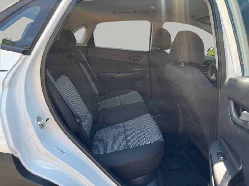 2021 Hyundai Kona SE
