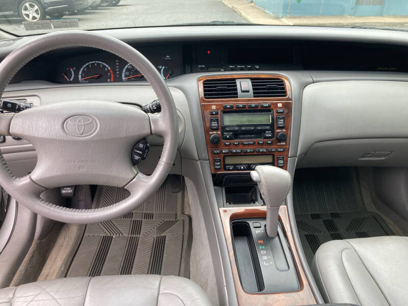 2001 Toyota Avalon XLS