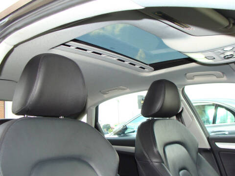 2015 Audi A4 2.0T quattro Premium Plus