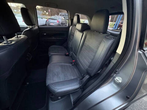 2019 Mitsubishi Outlander SE