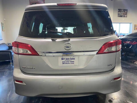 2017 Nissan Quest SV