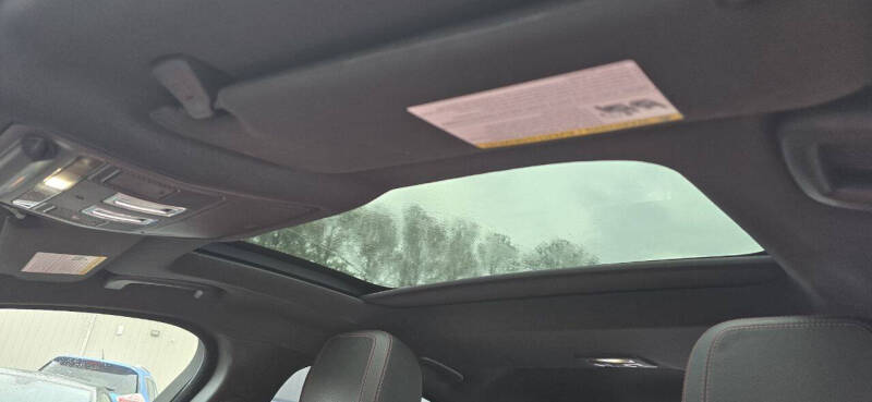 2017 Jaguar XE 35t R-Sport