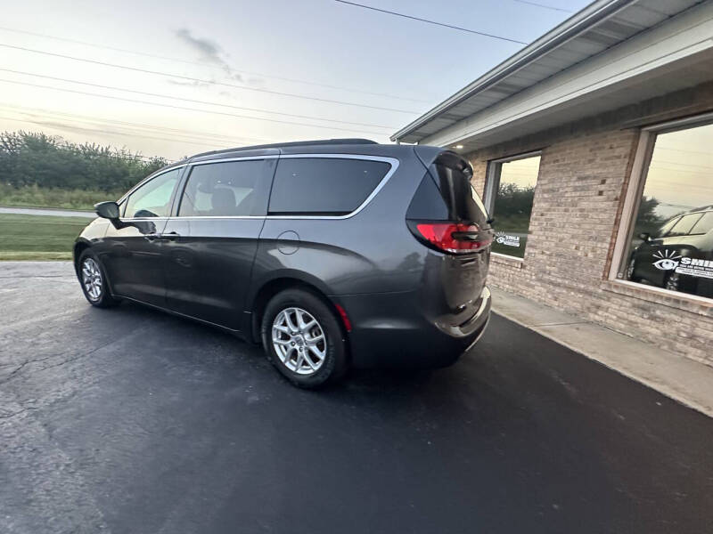 2022 Chrysler Pacifica Touring L