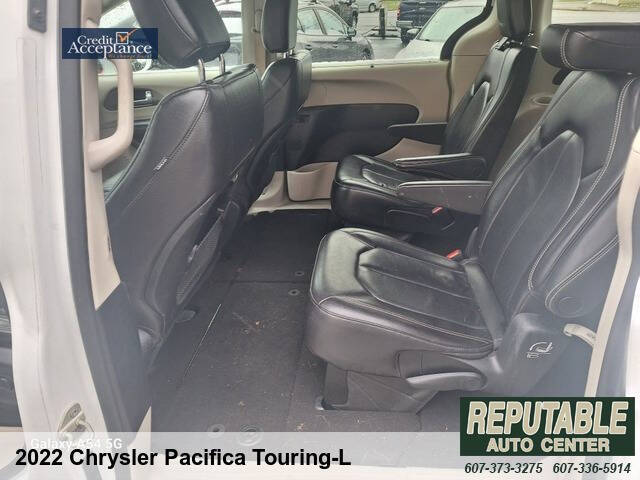 2022 Chrysler Pacifica Touring L