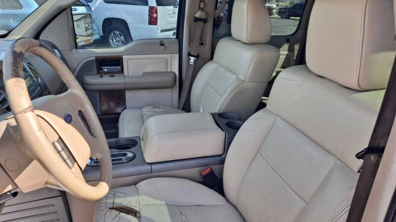 2004 Ford F-150 Lariat