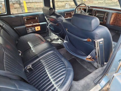 1990 Cadillac Brougham D'elegance