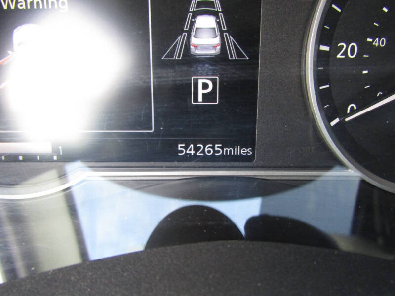 2023 Nissan Versa SV